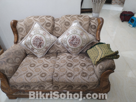 6 seater sofa for sale!